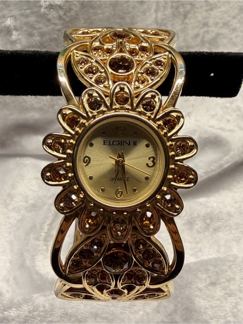 Vintage Elgin II Floral Bracelet Band Watch